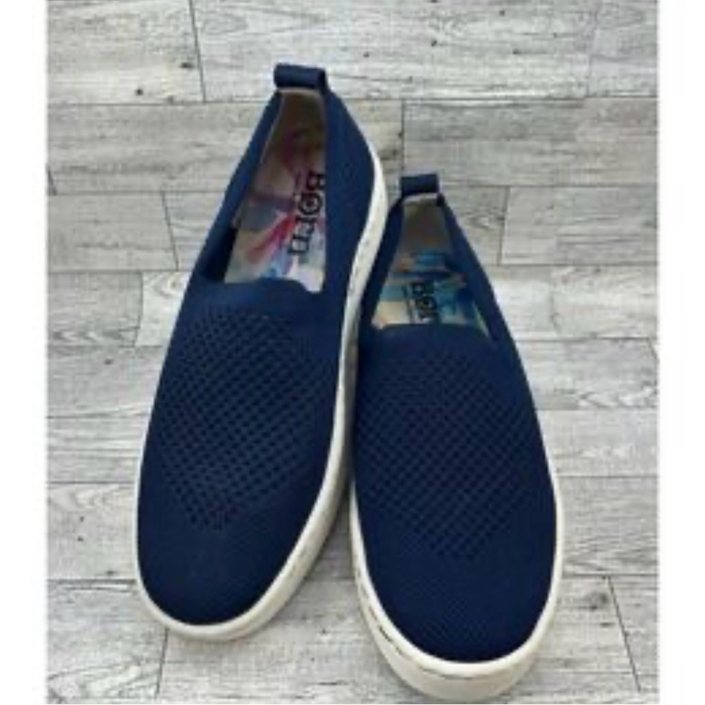 Born Solstice Slip-on Sneakers Women's Size 9 Navy it Knit Platform Shoes
